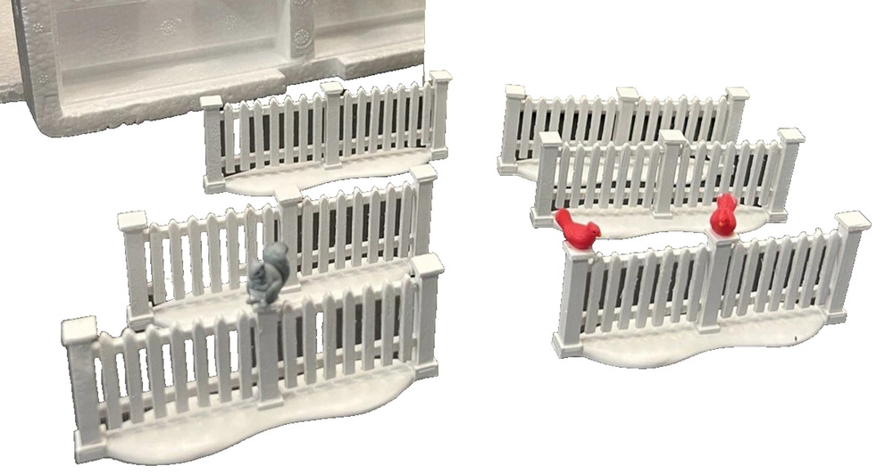 Dept 56 Christmas Village White Picket Fence Extensions 52625 Set of 6
